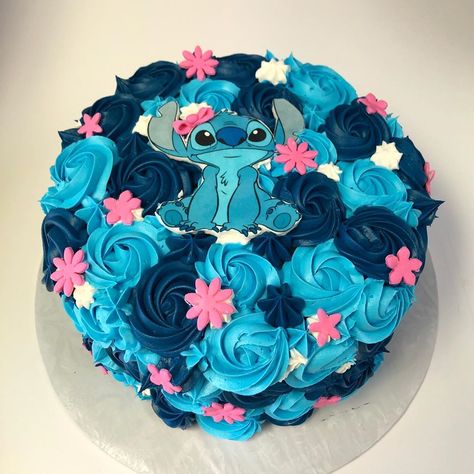 Jennifer Almanza on Instagram: “Rosette stitch cake #rosettecake #rosette #rosettes #buttercream #italianbuttercream #cakedecorating #cake #cakes  #stitch #liloandstitch…” Lilo And Stitch Cake, 12th Birthday Cake, Italian Buttercream, Stitch Party, Stitch Cake, Butterfly Birthday Cakes, Rosette Cake, Birthday Cake With Flowers, Cake Buttercream