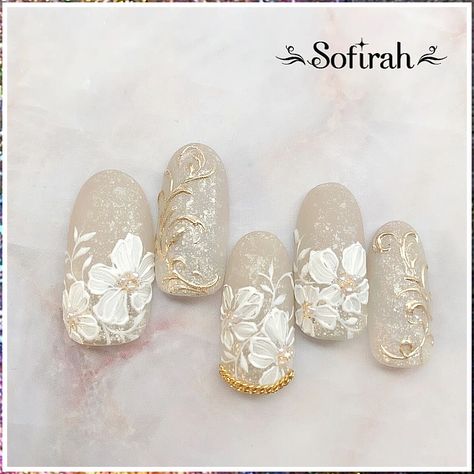 Stay stylish this winter with these quince-themed nail art ideas. Perfect for adding a touch of sophistication to your cold-weather look. Creative Nail Art, Bridal Nails Designs, Bridal Nail Art, Art Designs Ideas, Japanese Nail Art, Japanese Nails, Nail Art Wedding, Nail Styles, Nail Studio