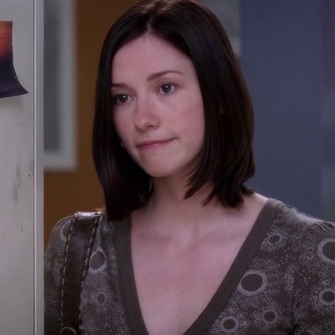 Lexie And Mark, Bonnie Bennet, Video Romance, Grey Makeup, Chyler Leigh, Greys Anatomy Characters, Lexie Grey, Jenna Ortega, Grey Hair