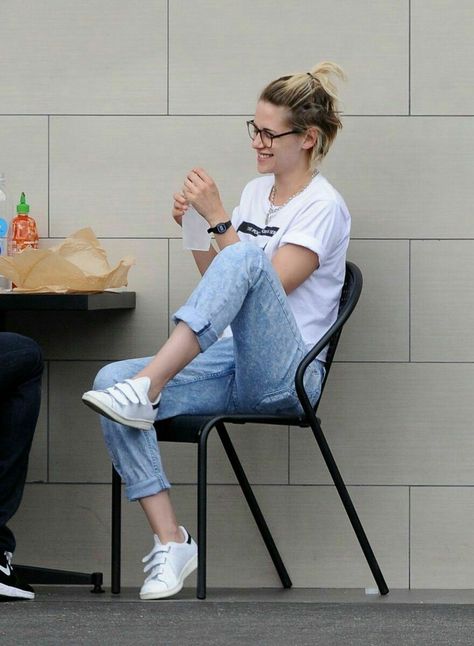 Twilight Outfits, Kristin Stewart, Kristen Stewart Style, Tomboy Fashion, Kristen Stewart, Robert Pattinson, Looks Style, Style Outfits, Her Style