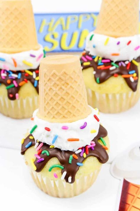 Cupcakes That Look Like Ice Cream, Cupcakes Summer, Cupcake Ice Cream Cones, Truck Cupcakes, Cone Cupcakes, Ice Cream Cone Cupcakes, Summer Cupcakes, Cupcake Cones, Melting Ice Cream