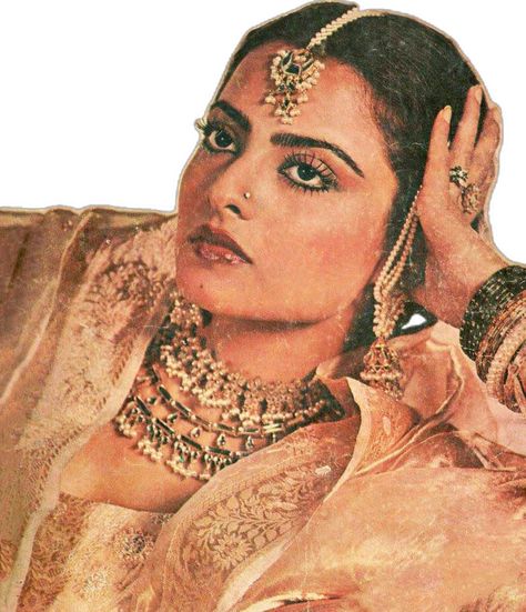 Retro Bollywood Moorish Fashion, Indian Retro, Rekha Actress, Vintage Bollywood Aesthetic, Bollywood Retro, Bollywood Aesthetic, 90s Bollywood Aesthetic, Bollywood Posters, Retro Bollywood