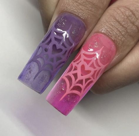 nailedbytav Spider Heart Nails, Spider Heart, Punk Nails, Exotic Nails, Really Cute Nails, Spider Webs, Bling Acrylic Nails, Kawaii Nails, Heart Nails