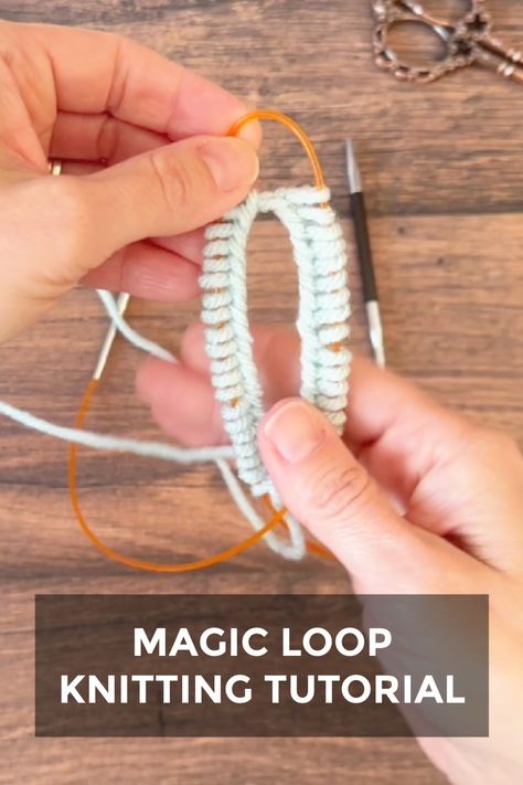 🧶 This magic loop really is magic! Knit small circles like sleeve cuffs with your circular needles. Magic Circle Knitting, Knit Cuffs Sleeve, Knitting Circular Needles, Magic Loop Knitting, Circular Knitting Patterns, Simple Sewing Tutorial, Knitting In The Round, Learn Magic, Magic Loop