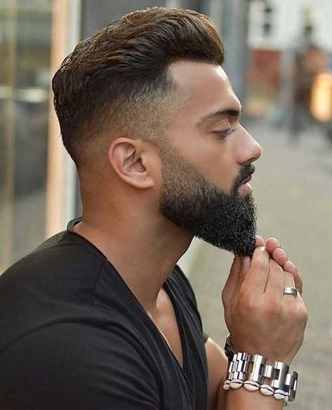 Hairmanz present the most popular low taper fade haircuts. We collect all low taper fade hairstyle alternatives for you. Click for inspiration. Short Hair Taper, Black Beard Styles, Boys Beard Style, Patchy Beard Styles, Beard Styles Bald, Medium Beard Styles, Beard Styles Shape, Faded Beard Styles, Ducktail Beard