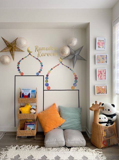 Ramdan Decore Ideas For Kids, Ramdan Karim Decoration, Ramadan Decoration For Kids, Ramadan Theme Decoration, Ramdan Decore Ideas, Ramadhan Decor Ideas, Ramadan Decorations Ideas Diy, Ramadhan Decoration, Ramadan Event