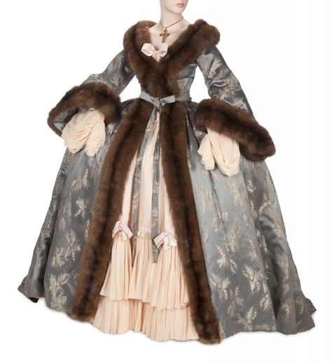 NORMA SHEARER MARIE ANTOINETTE DRESSING GOWN - Price Estimate: $6000 - $8000 Marie Antoinette 1938, Norma Shearer, 18th Century Dress, Rococo Fashion, Hollywood Costume, 18th Century Clothing, Dress History, 18th Century Fashion, Century Clothing