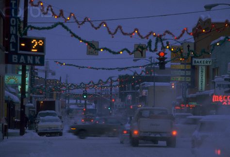 60s Winter Aesthetic, Midwest Christmas Aesthetic, Dreamcore Christmas, 80s Winter Aesthetic, Nostalgia Christmas Aesthetic, 2000s Winter Nostalgia, Nastolgic Christmas, 80s Christmas Aesthetic, Midwest Christmas