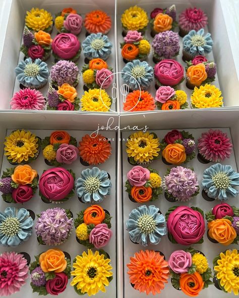 Floral Bridal Shower Cupcakes, Floral Theme Birthday Cake, Garden Wedding Cupcakes, Colorful Flower Cupcakes, Floral Themed Cupcakes, Floral Cupcake Designs, Wild Flower Wedding Cupcakes, Bright Flower Cupcakes, Love Is In Bloom Cupcakes