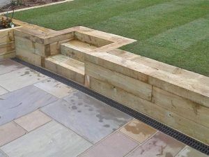 Sleepers Retaining Wall, Sleeper Walls Retaining, Sleepers Steps Garden, Patio And Sleepers, Gardens With Sleepers, Railway Sleeper Steps, Sleeper Wall Garden, Garden Sleeper Ideas, Sleepers Garden Ideas