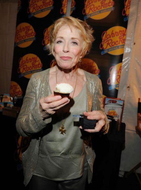 Holland Taylor, Holland, Quick Saves