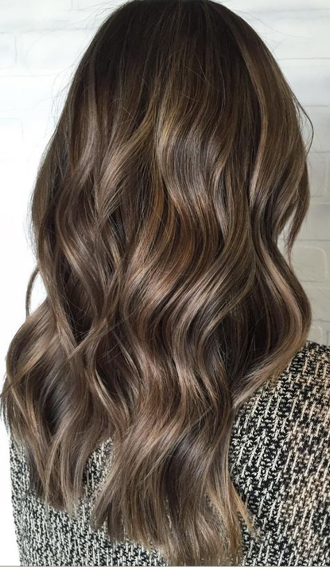 Brown Hair Inspo, Brunette Hair With Highlights, Brunette Balayage Hair, Brown Hair Balayage, Hair Inspiration Color, Hair Inspo Color, Light Hair, Light Brown Hair, Brown Hair Colors