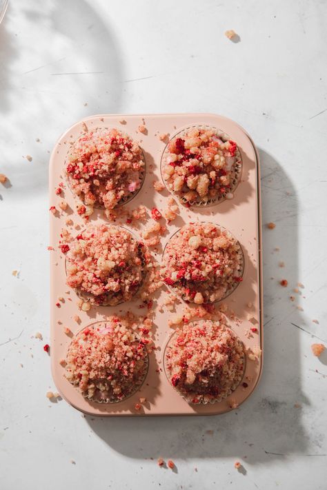 Moist Strawberry Shortcake, Strawberry Streusel, Strawberry Shortcake Muffins, Vegan Strawberry Shortcake, Gluten Free Strawberry Shortcake, Vegan Pastries, Muffins Vegan, Vegan Muffins, Strawberry Muffins