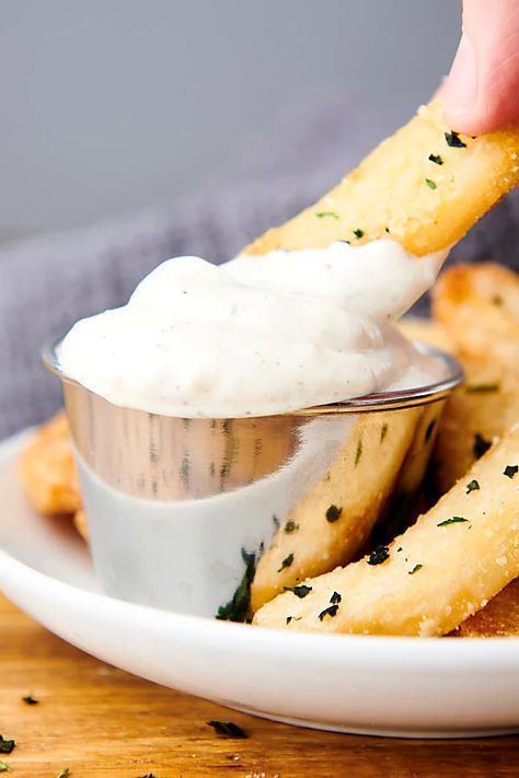 Truffle Aioli - 5 Minute Restaurant Quality Recipe! Truffle Aioli Recipe, Charcuterie Dips, Truffle Seasoning, Truffle Aioli, Dips And Spreads, Sweet Potato Tacos, Chipotle Aioli, Aioli Recipe, Mushroom Burger