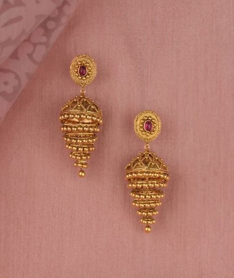 Pretty Gold Necklaces, Gold Earrings Indian, Gold Jhumka Earrings, New Gold Jewellery Designs, Gold Earrings Models, Gold Earrings Wedding, Gold Jewelry Simple Necklace, Gold Mangalsutra Designs, Gold Bridal Jewellery Sets