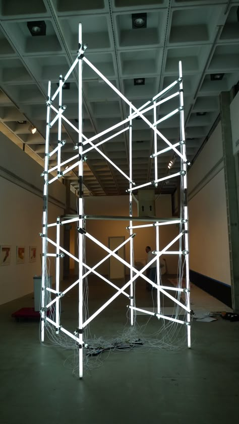 Alejandro Almanza Pereda Scaffolding Design, Fluorescent Lights, Light Art Installation, Design Movements, Art Installation, Light And Space, Scaffolding, Neon Art, Stage Lighting