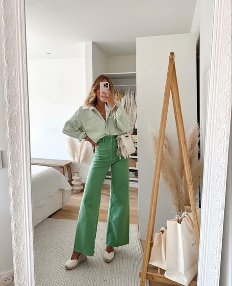 St Patricks Outfit, Wide Pants Outfit, Light Green Sweater, Green Wide Leg Pants, Green Linen Pants, Jeans Outfit Spring, Linen Pants Outfit, White Wide Leg Pants, St Patrick's Day Outfit