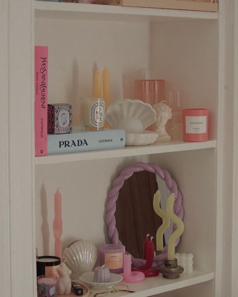 TROUVA on Instagram: “When pastels meet neutrals 😍 @popvenus's shelves are a vibe. Tap to shop this dreamy @&klevering mirror ✨👆 📷 @popvenus . . . . .…” East Lansing Michigan, Danish Pastel Room, Pastel Bedroom, Pastel Room Decor, Colorful Apartment, Lansing Michigan, Cute Diy Room Decor, East Lansing, Pastel Room