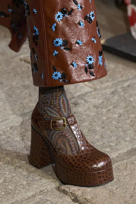 The 43 Best Shoes From Milan Fashion Week Fall 2023 - Fashionista Fashion Fall 2023 2024, Runway Shoes 2023, Autumn Boots 2023, Fall 2023 Runway Trends, Footwear Trends 2024, Etro Fall 2023, Shoes 2023 Fall, Fw 2023 Runway, Shoes Autumn 2023 Trends