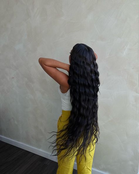 Black Hair Inspiration, V Hair, Hair Inspiration Long, Crimped Hair, Hair Creations, Pretty Braided Hairstyles, Dope Hairstyles, Hair Laid, Business Hairstyles