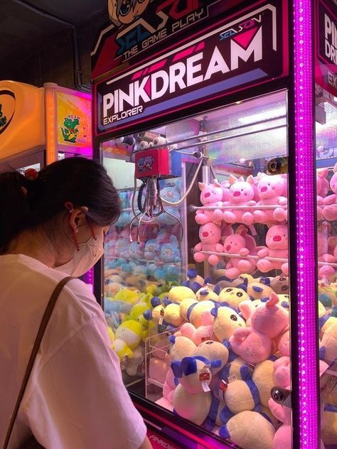 Arcade Aesthetic Photoshoot, Timezone Date, Hidden Love Aesthetic, Love Aesthetic, Hidden Love, Cute Friend Pictures, Foto Ideas Instagram, Instagram Photo Inspiration, Cute Poses For Pictures