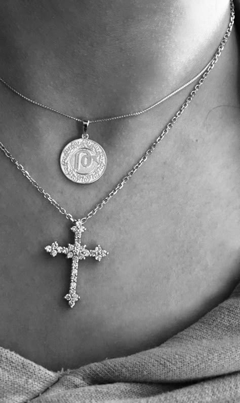 Armenian Cross, Pretty Jewelry Necklaces, Christian Necklace, Fancy Jewellery, Jewelry Lookbook, Moon Jewelry, Women's Jewelry And Accessories, Cross Jewelry, Girly Jewelry