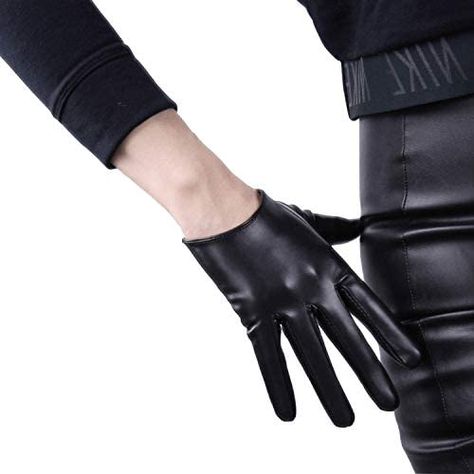 1950s Vintage Fashion, Black Cosplay, Tech Gloves, Leather Gloves Women, Short Gloves, Fashion Gloves, Gloves Fashion, Cold Weather Gloves, Womens Black Shorts