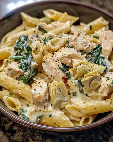 Pasta And Spinach, Chicken Artichoke Pasta, Spinach Pasta Recipes, Cranberry Turkey, Chicken Pesto Recipes, Mexican Casserole Recipe, Chicken Alfredo Pasta, Chicken Pesto, Artichoke Chicken