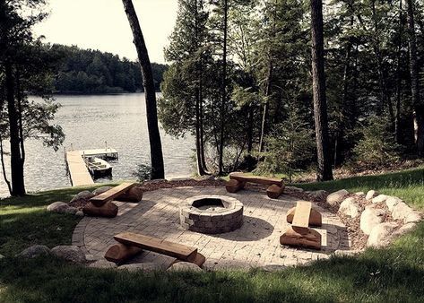 Lake Landscaping, Outdoor Fire Pit Designs, Fire Pit Landscaping, Fire Pit Area, Fire Pit Patio, Backyard Fire, Lake Landscape, Garden Pathway, Fire Pit Backyard