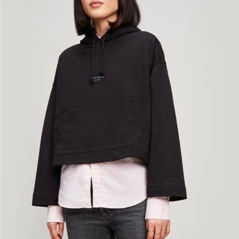 Acne Studios Joghy Black Oversized Cropped Logo Hoodie Sweatshirt Size XS Black Crop, Cropped Hoodie, Hoodie Sweatshirt, Black And Grey, Athletic Jacket, Acne Studios, Acne, Womens Tops, Sweatshirts Hoodie