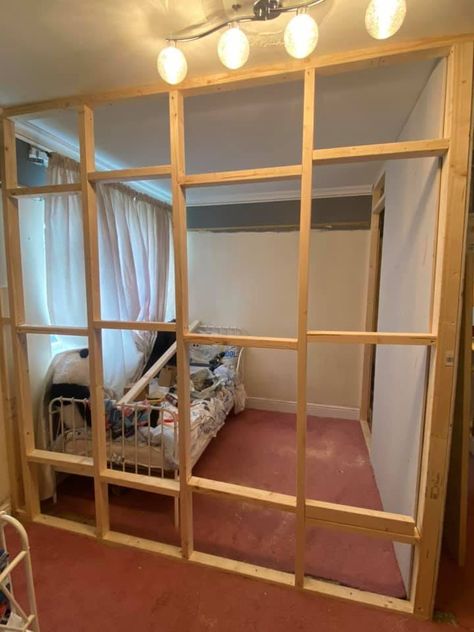 Splitting A Bedroom In Two, Shared Room Divider Ideas, Kids Room Divider, Bedroom Divider, Shared Boys Rooms, Three Bed, Girls Room Diy, Kids Rooms Shared, Shared Girls Room