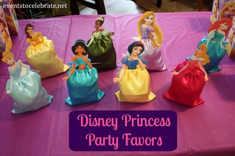 A Disney Princess Birthday Party wouldn't be complete without themed invitations and themed party favors! Diy Disney Princess Party, Disney Princess Party Favors, Diy Disney Princess, Princess Favors, Disney Princess Birthday Party, Princess Party Favors, Favour Bags, Princess Tea Party, Disney Princess Birthday