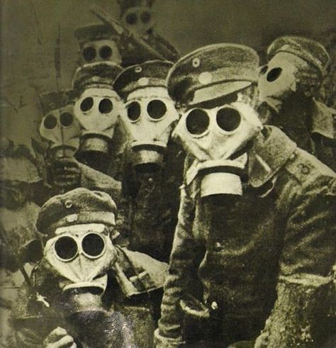 Gas Mask Art, Gas Masks, Diesel Punk, Combat Art, Masks Art, Scary Art, Gas Mask, Dieselpunk, Post Apocalyptic