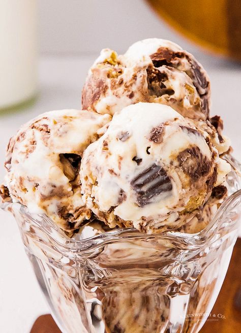 Moose Tracks Ice Cream Recipe, Moose Tracks Ice Cream, Thrifty Ice Cream, Homemade Ice Cream Recipes Machine, Kitchen Aid Ice Cream, Moose Tracks, Keto Dairy, Indulgent Recipes, Best Homemade Ice Cream