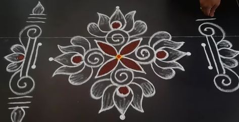 Lotus Kolam, Simple Rangoli With Dots, Daily Muggulu, Pattern Design Drawing, Easy Rangoli Designs Videos, Very Easy Rangoli Designs, Rangoli Designs Photos, Rangoli Designs Simple Diwali, Rangoli Simple