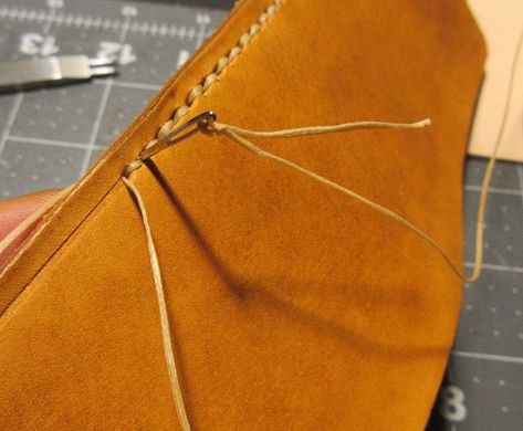 How To Sew Leather By Hand, Diy Leather Knife Sheath, Diy Leather Tote Bag, Diy Leather Tote, Diy Leather Working, Leather Tutorial, Leather Glue, Leather Working Tools, Hand Sewn Leather