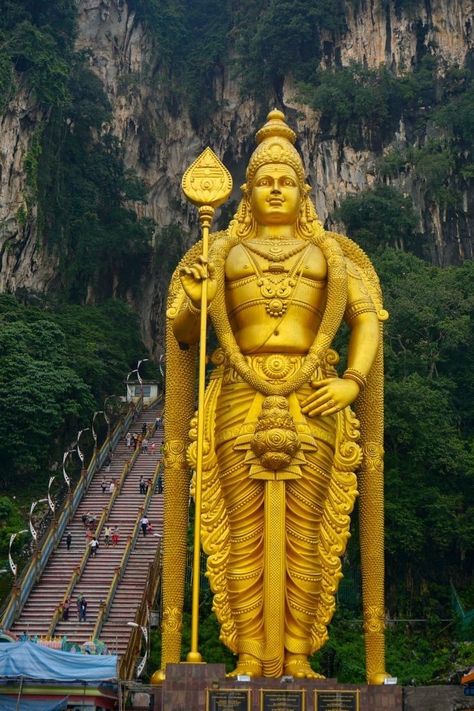 Batu Caves Malaysia, Dharamsala, Profile Picture Images, Batu Caves, Lord Murugan Wallpapers, Hanuman Photos, Lord Murugan, Galaxy Pictures, Shiva Statue