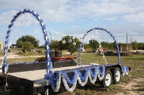 Easy Parade Float Ideas | parade float ideas | ... Holiday Parade Float. More parade photos will ... Holiday Parade Floats, Parade Float Diy, Parade Float Ideas, Parade Float Decorations, Homecoming Floats, Christmas Parade Floats, Floating Decorations, Homecoming Parade, Holiday Parades