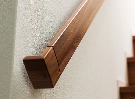 Handrails For Narrow Stairs, Stair Handrail Ideas Wood Modern, Narrow Staircase Handrail Ideas, Handrail Design For Stairs, Low Profile Handrail, Indoor Handrails For Stairs, Diy Handrails For Stairs, Handrails For Stairs Indoor, Wooden Handrails For Stairs