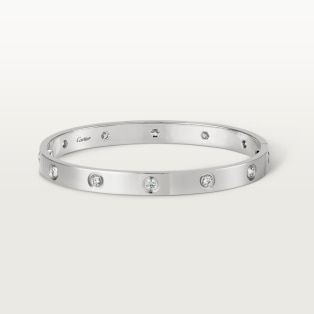 LOVE Bracelets Cartier Love Bracelet Diamond, Trinity Bracelet, Bracelet White Gold, Bracelet Love, Diamond Bangles Bracelet, Love Bracelet, Diamond Bangle, Bracelet Collection, Cartier Love Bracelet