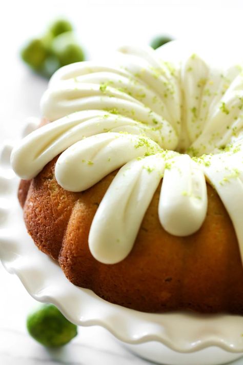 This Key Lime Pie Bundt Cake has such a light, zesty and refreshing flavor! It is super moist and the cream cheese frosting on top is the perfect finishing touch! Bundt Cake Cream Cheese, Bundt Cake Cream Cheese Frosting, Lime Bundt Cake, Key Lime Bundt Cake, Cake Cream Cheese Frosting, Nothing Bundt, Nothing Bundt Cakes, Lime Cake, Whoopie Pie