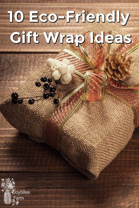 Try these eco-friendly gift wrap ideas and have a sustainable, zero waste holiday. You'll save money and you'll feel good using your creativity to make your gifts look incredibly beautiful with these zero waste ideas. Zero Waste Ideas, Eco Friendly Gift Ideas, Zero Waste Holiday, Gift Wrap Ideas, Gift Ideas Wedding, Eco Friendly Gift Wrapping, Sustainable Christmas, Eco Friendly Christmas, Real Christmas Tree