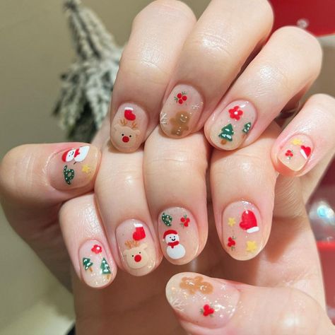 Christmas Nail Art On Natural Nails, Simple Korean Nails, Nails Rounded, Burberry Christmas, Christmas Nails 2022, Maroon Christmas, Christmas Nail Designs Holiday, Korean Christmas, Christmas Nail Designs Easy