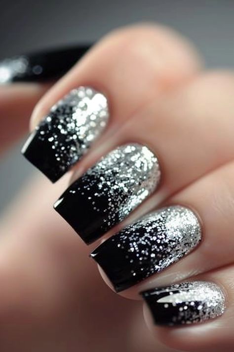 Silver Nail Designs Glitter, Black Silver Nails Design, Black Glitter Nail Designs, Black And Silver Glitter Nails, Black And Silver Nail Designs, Black Sparkle Nails, Black And Silver Nails, Sparkly Nail Designs, Black Silver Nails