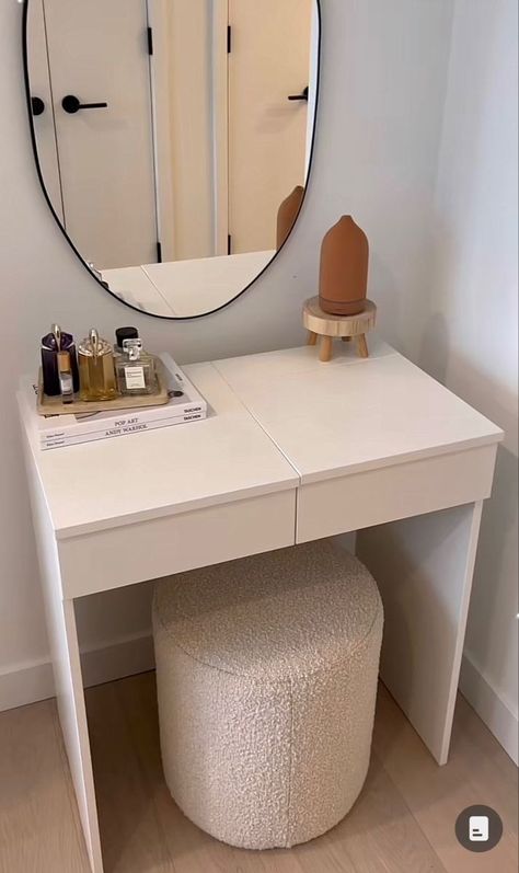 Mini Make Up Desk, Simple Makeup Vanity Ideas, Ikea Small Vanity, Tiny Vanity Ideas Bedroom, Bedside Table Vanity, Small Bedroom Makeup Vanity, Small Vanity Aesthetic, Minimalist Vanity Ideas Bedroom, Small Bedroom With Vanity