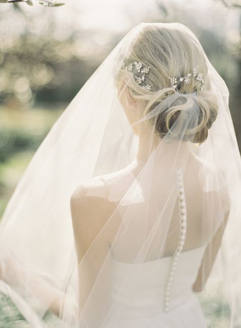 Amanda Paige has moved!: Drop Veil - Once Wed Veil Hair Piece, Bridal Updo With Veil, Glamorous Wedding Hair, Wedding Hairstyles And Makeup, Wedding Veil Vintage, Bridal Hair Veil, Drop Veil, Vintage Veils, Blusher Veil