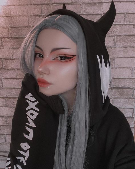 Egirl Makeup Looks, Wolf Makeup, Fox Makeup, Halloweenský Makeup, Vampire Bride, Anime Makeup, Graphic Makeup, Halloween Makeup Inspiration, Cool Makeup Looks