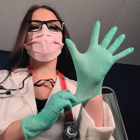 Nurse Gloves, Evil Female, Leather Gloves Outfit, Women Doctor, Female Doctors, Female Nurse, Nurse Uniforms, Gloves Outfit, Female Dentist