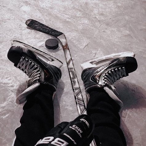 Ice Hockey Aesthetic, Garrett Anderson, Aesthetic Hockey, Becka Mack, Hockey Aesthetic, Hockey Romance, Playing For Keeps, Ice Hockey Players, Sports Romance