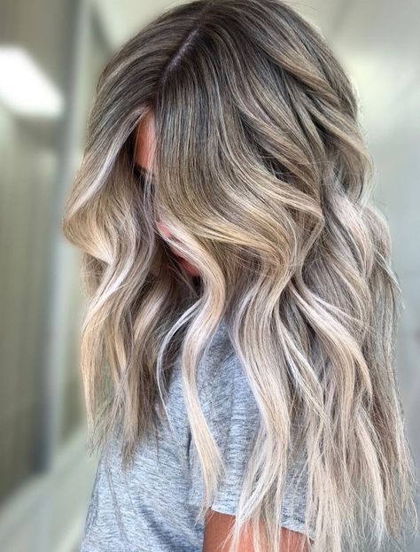 Balayage For Long Hair, Long Hair 2022, Dimensional Balayage, Ash Blonde Hair Balayage, Choppy Cut, Straight Layered Hair, Long Length Hair, Hair 2022, Blond Balayage